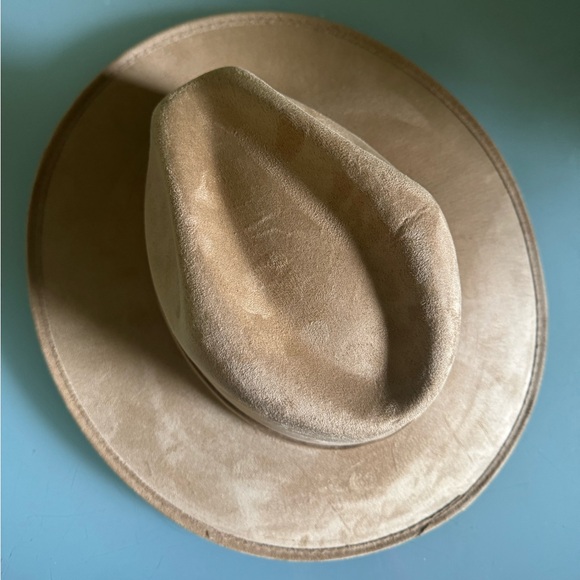 NWT Canadian Hat Company Fabiola Waterproof Hat size Medium in Camel - Picture 10 of 11